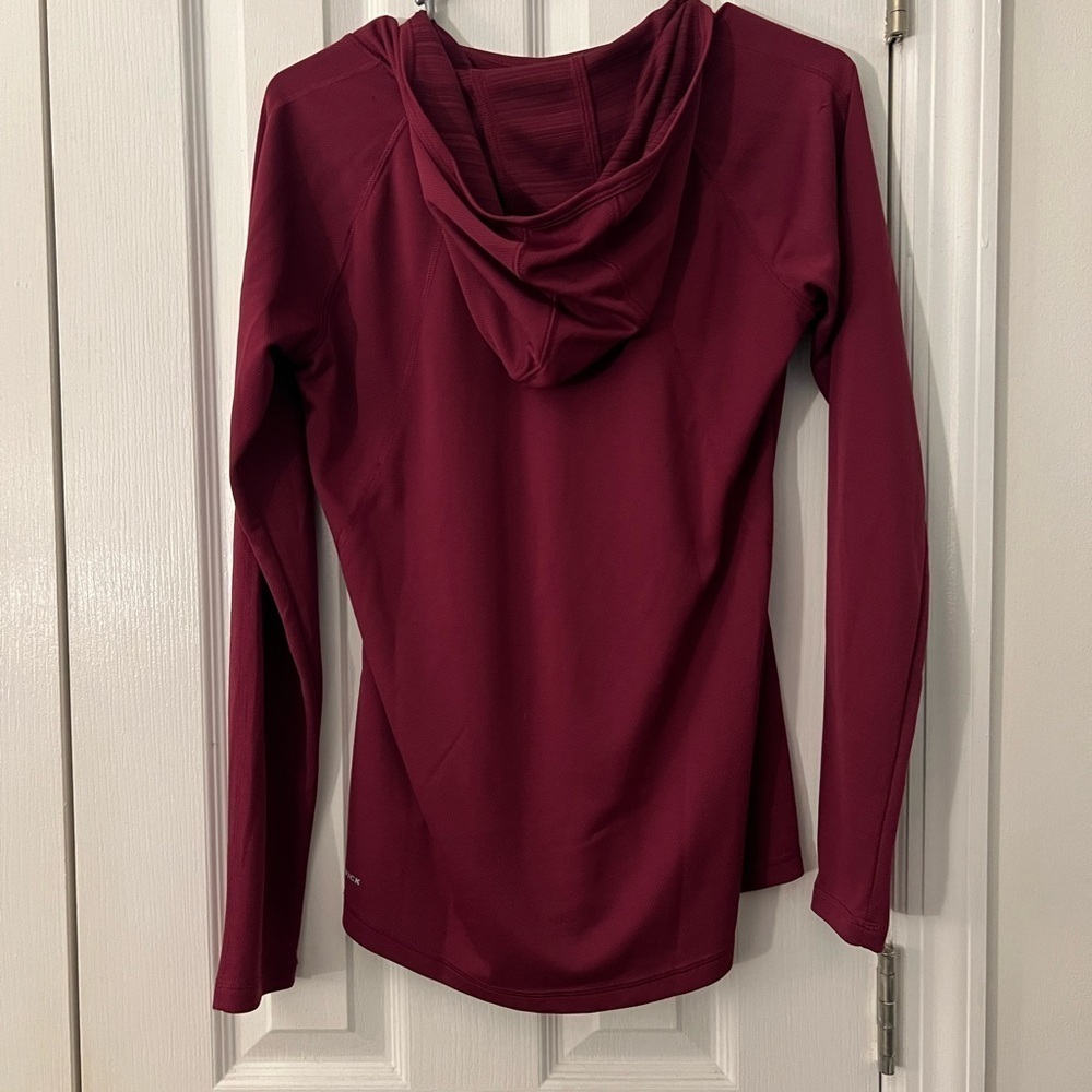Reebok Women’s Cowlneck Speedwick Hoodie Size Medium - Picture 3 of 4
